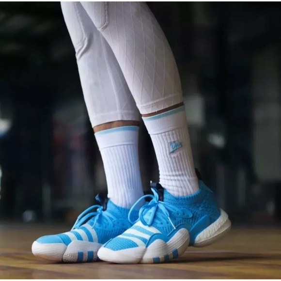 Adidas Trae Young 2 Ice Athletic Basketball Sneakers Sky Blue White UNC H06479 - Picture 5 of 15